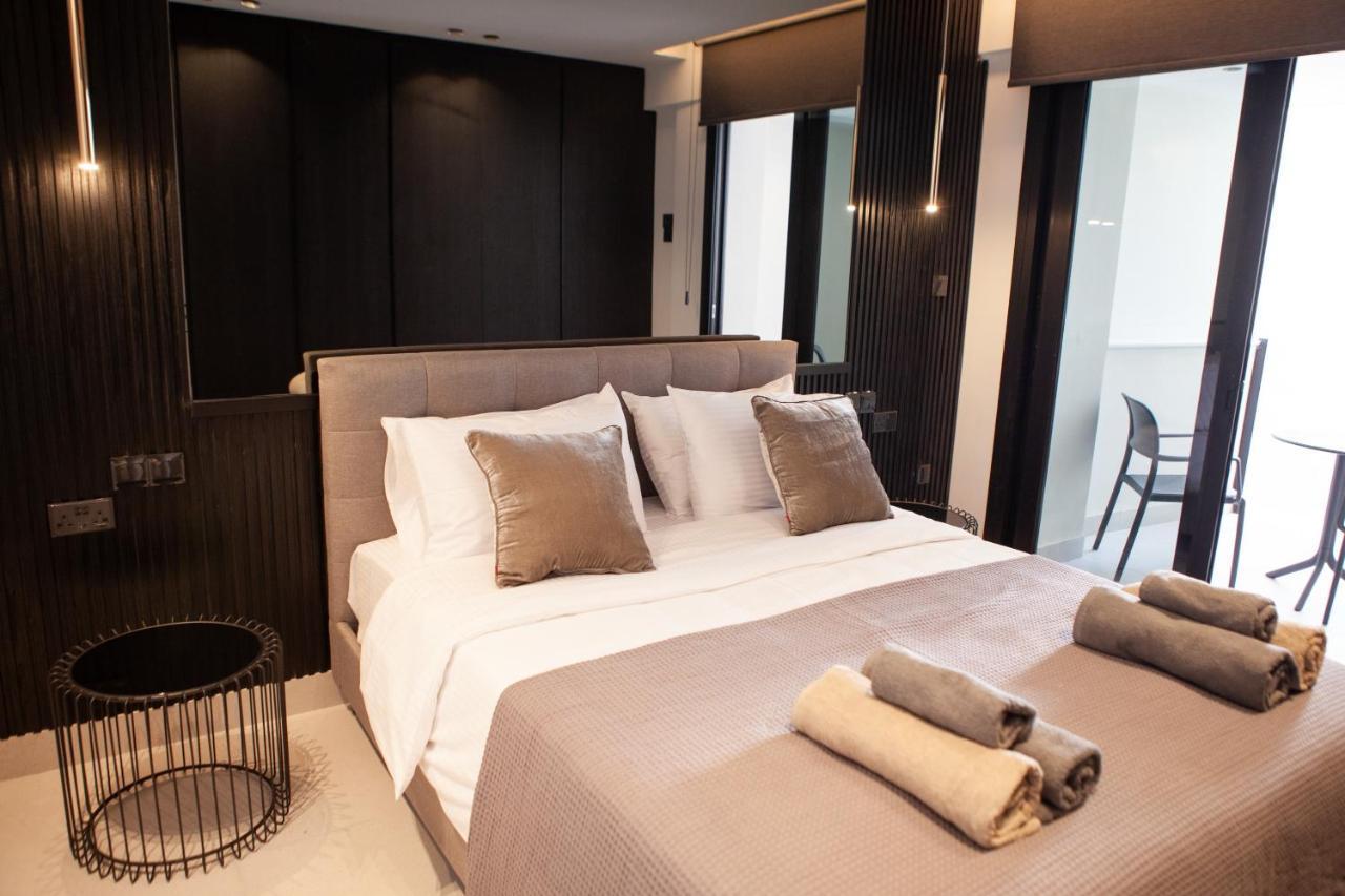Raam Luxury Suites Lárnaka Kültér fotó