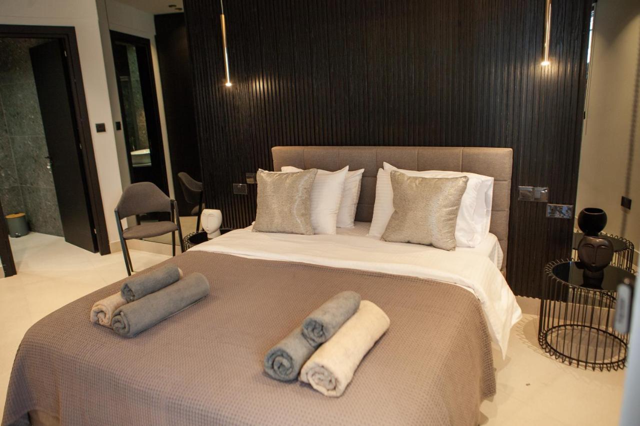Raam Luxury Suites Lárnaka Kültér fotó
