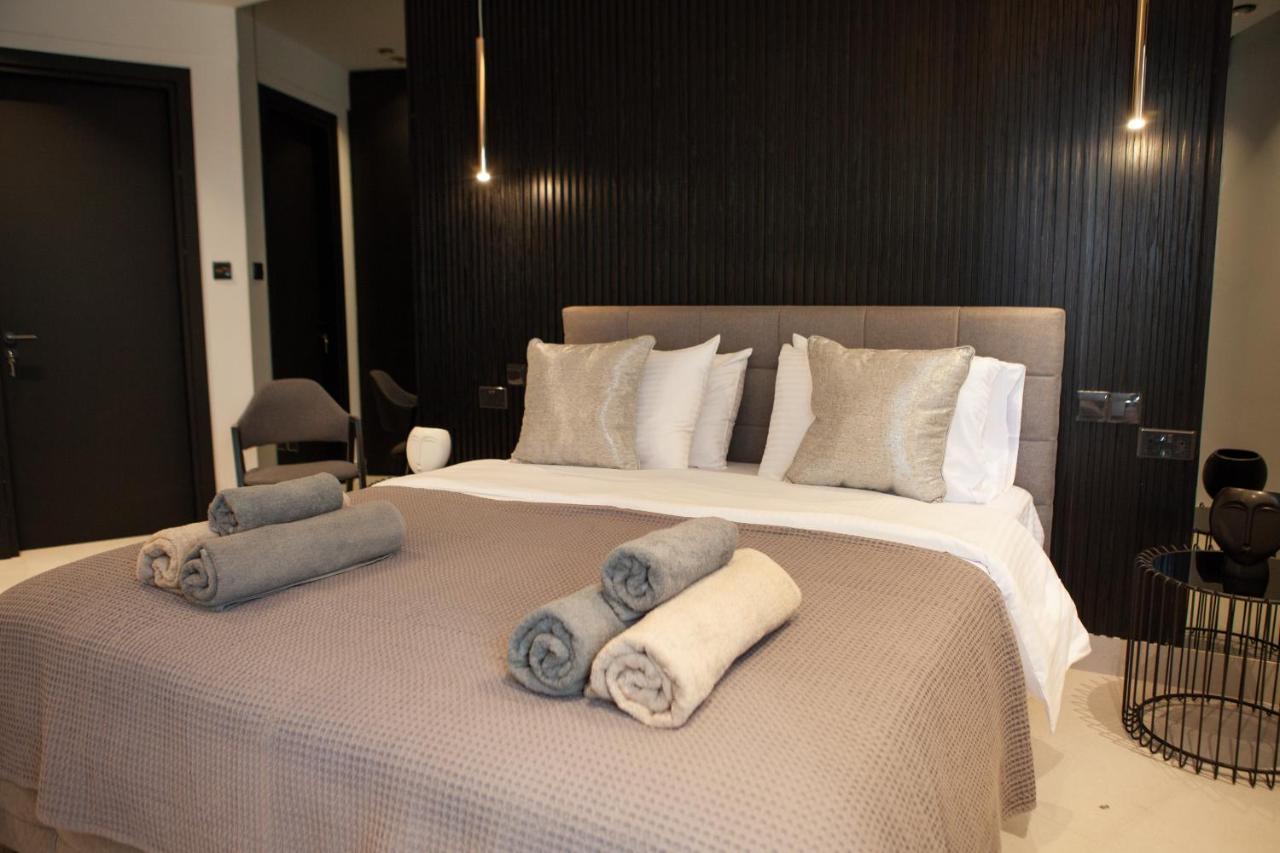 Raam Luxury Suites Lárnaka Kültér fotó