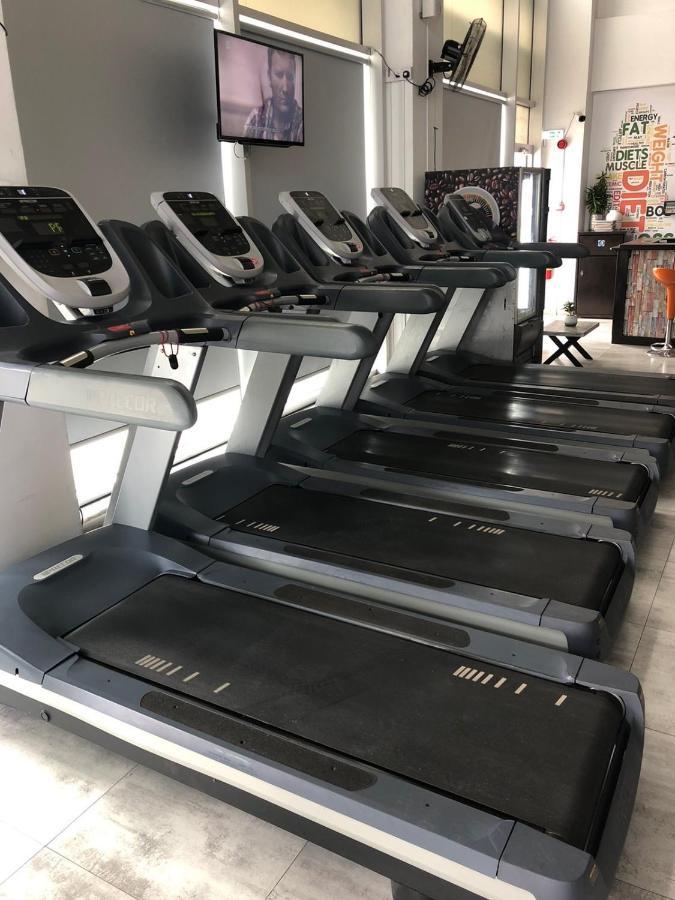 Raam Luxury Suites Lárnaka Kültér fotó