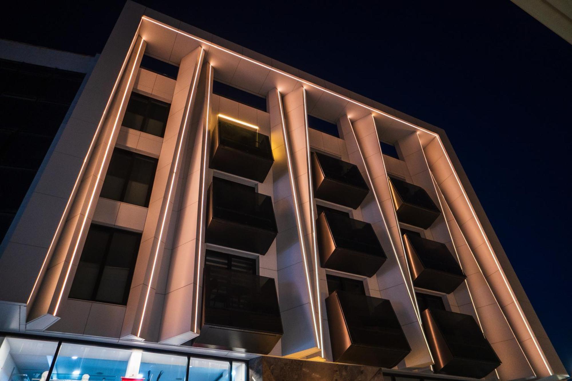 Raam Luxury Suites Lárnaka Kültér fotó